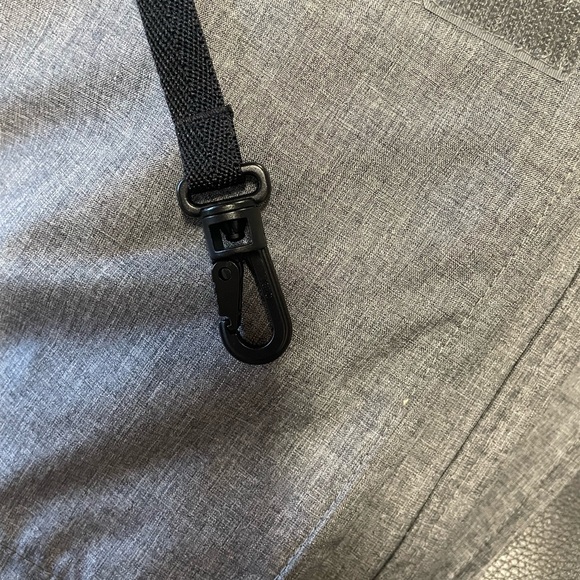 Lands End Grey Women’s Squall Parka size small - Picture 9 of 9